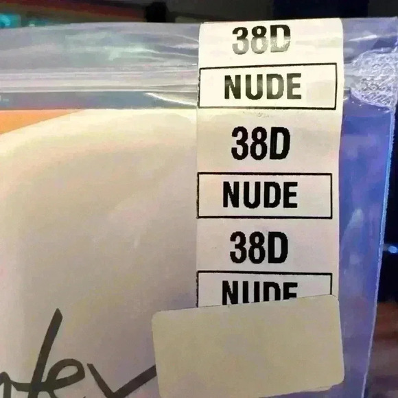 NWT Playtex 18 Hour Bra Wirefree Ultimate Lift True Support Womens Natural Soft - Picture 3 of 3